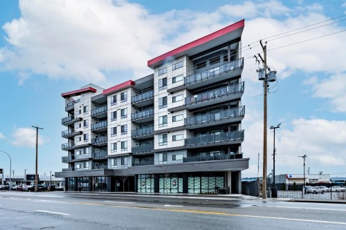 204-20061 Fraser Highway, Langley, BC 