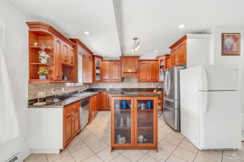 12168 96A Avenue, Surrey, BC 