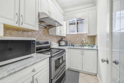 12168 96A Avenue, Surrey, BC 