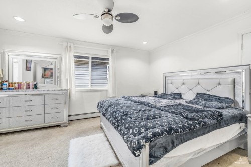 12168 96A Avenue, Surrey, BC 