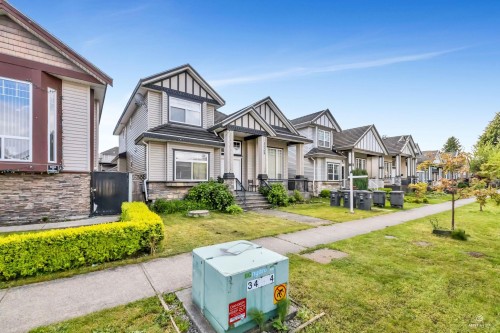 12168 96A Avenue, Surrey, BC 