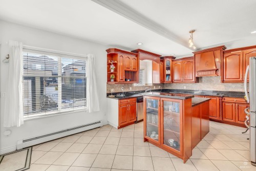 12168 96A Avenue, Surrey, BC 