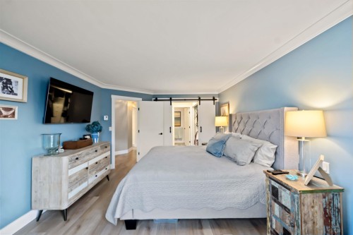 202-1488 Merklin Street, White Rock, BC 