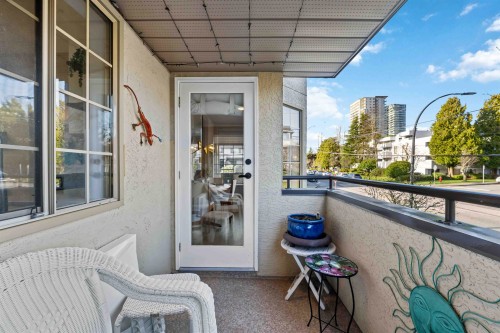 202-1488 Merklin Street, White Rock, BC 