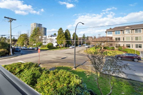 202-1488 Merklin Street, White Rock, BC 