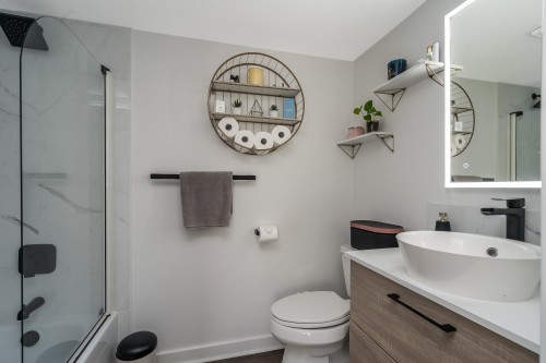 101-20896 57 Avenue, Langley, BC 