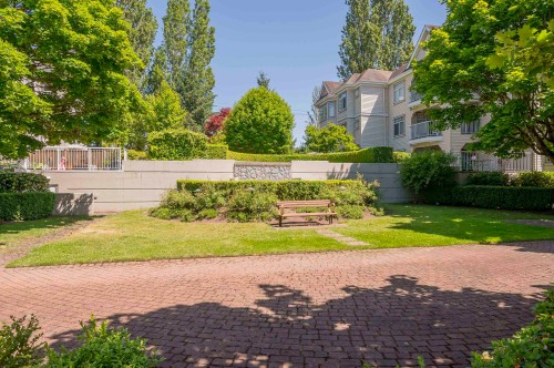 101-20896 57 Avenue, Langley, BC 