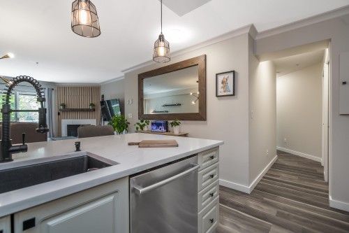 101-20896 57 Avenue, Langley, BC 