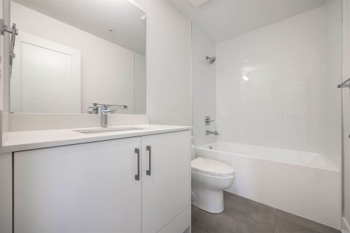 19-6328 King George Boulevard, Surrey, BC 