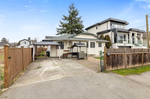 12717 114 Avenue, Surrey, BC 