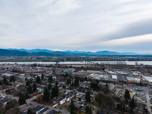 32789 4 Avenue, Mission, BC 