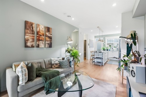 78-27735 Roundhouse Drive, Abbotsford, BC 