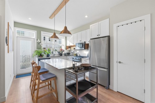 78-27735 Roundhouse Drive, Abbotsford, BC 