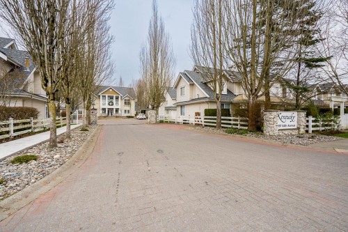 34-17097 64 Avenue, Surrey, BC 