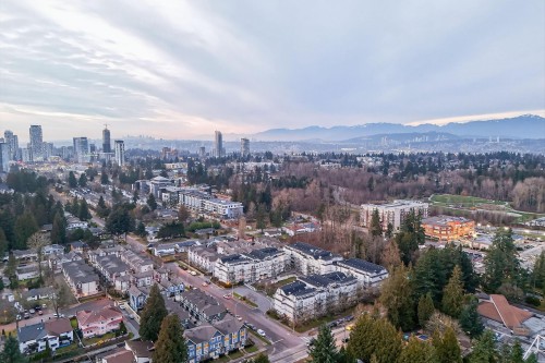 305-14377 103 Avenue, Surrey, BC 