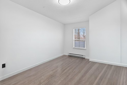 305-14377 103 Avenue, Surrey, BC 