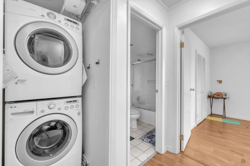 206-10533 University Drive, Surrey, BC 