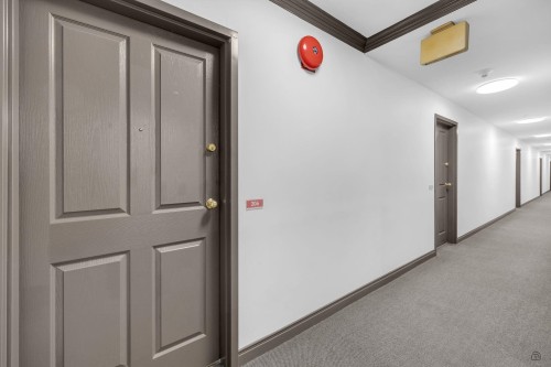 206-10533 University Drive, Surrey, BC 