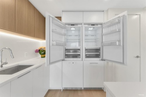 1902-13318 104 Avenue, Surrey, BC 