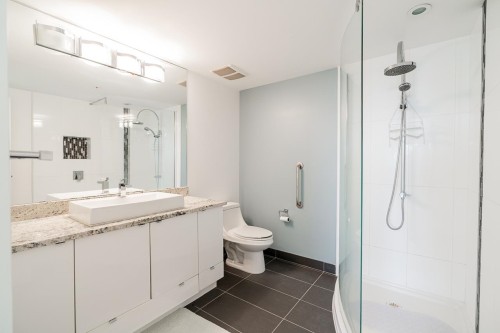 603-14955 Victoria Avenue, White Rock, BC 