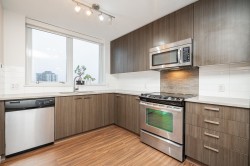 2709-13325 102a Avenue  Surrey, BC V3T 0J5