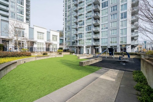 2709-13325 102A Avenue, Surrey, BC 