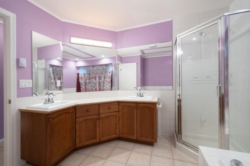 6081 185B Street, Surrey, BC 