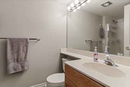 701-3170 Gladwin Road, Abbotsford, BC 