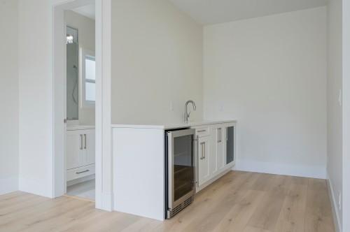 15665 82 Avenue, Surrey, BC 