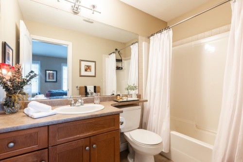 7016-179A Surrey Street, Surrey, BC 