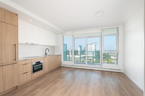 2509-13685 102 Avenue  Surrey, BC V3T 1N7