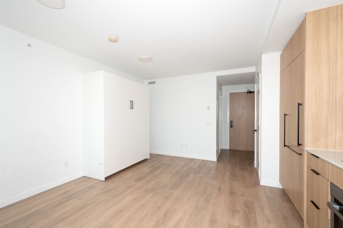 2509-13685 102 Avenue, Surrey, BC 