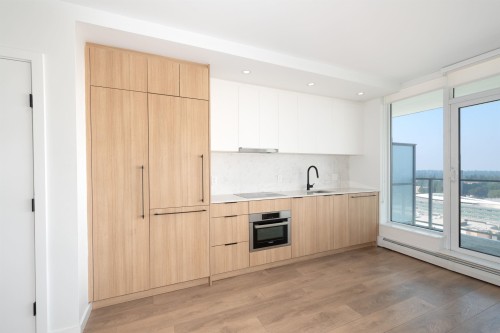 2509-13685 102 Avenue, Surrey, BC 