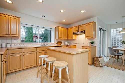 17072 103 Avenue, Surrey, BC 