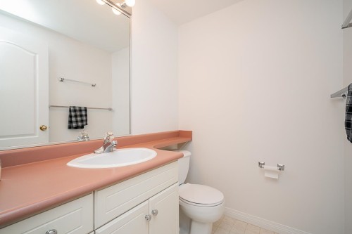 17072 103 Avenue, Surrey, BC 