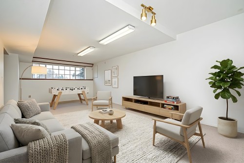 17072 103 Avenue, Surrey, BC 