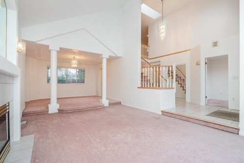 17072 103 Avenue, Surrey, BC 