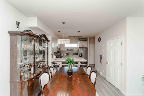 216-32083 Hillcrest Avenue, Abbotsford, BC 