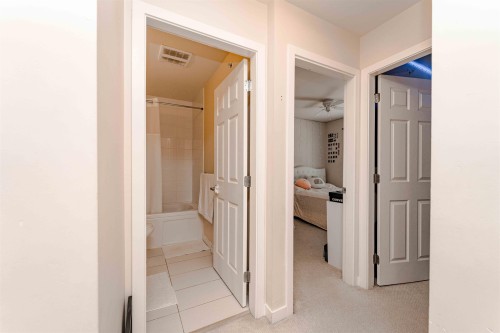 216-32083 Hillcrest Avenue, Abbotsford, BC 