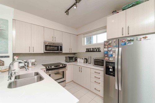 216-32083 Hillcrest Avenue, Abbotsford, BC 