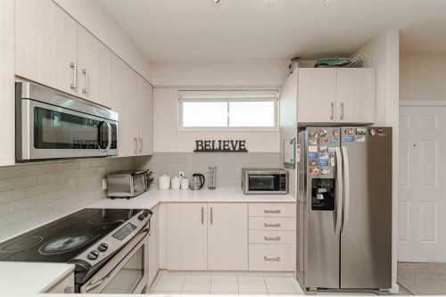 216-32083 Hillcrest Avenue, Abbotsford, BC 