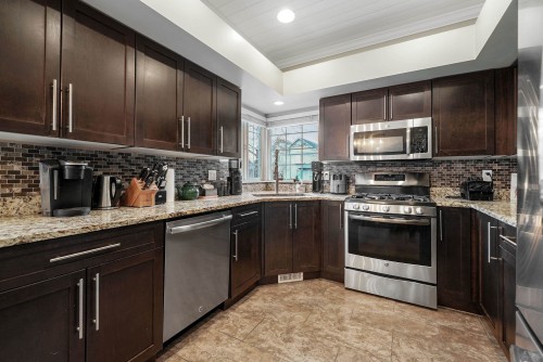 18810 65 Avenue, Surrey, BC 