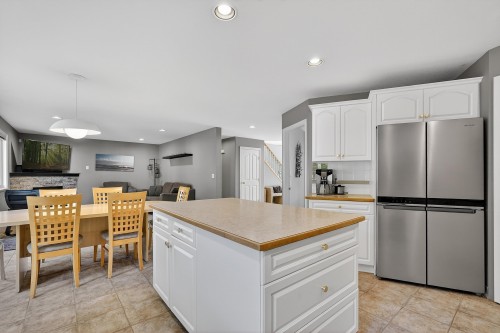 1551 161B Street, Surrey, BC 