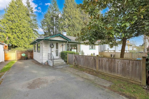 1554 Stevens Street, White Rock, BC 