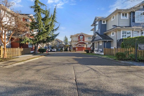 11-6956 193 Street, Surrey, BC 