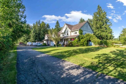 2552 207 Street, Langley, BC 