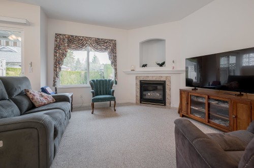 7-9025 216 Street, Langley, BC 