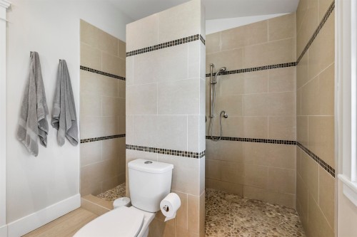 22285 64 Avenue, Langley, BC 