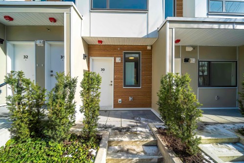 30-6328 King George Boulevard, Surrey, BC 