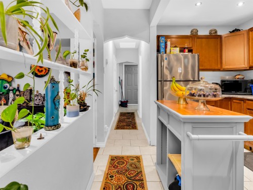 852 Stevens Street, White Rock, BC 